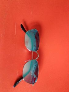 Sunglass