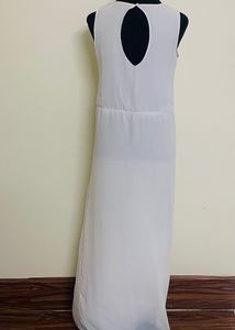 VAN HEUSEN Elegant White Long Gown