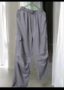 PRICE DROPPED 💥Clearing Sell 2 Cargo +Trouser