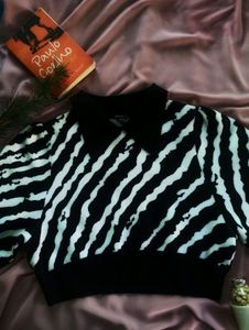 Classic Black &amp; White Crop Top