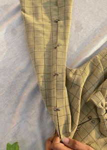 Beautiful Khaki A-line Top 🎀