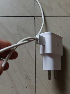 Samsung Charger with cable