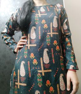 Women&#39;s Forest Green Long Printed Straight Kurta