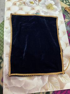 laddu Gopal Raja bedsheet colour Imported detailin