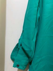 Chic Green Blouse till 36 and half(Made In China)