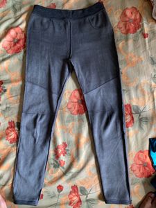Gray fleeced Athleisure Pants 🪢