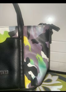 CAPRESE Stylish Handbag