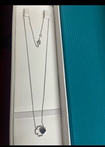 14 KT White Gold Clover Pendant Necklace