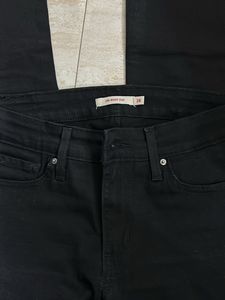 Levi&#39;s Black Bootcut Jeans
