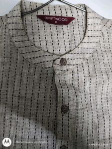 Men beige woven design kurta