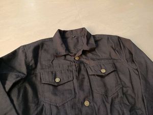 Men&#39;s Stylish Black Denim Jacket, M Size