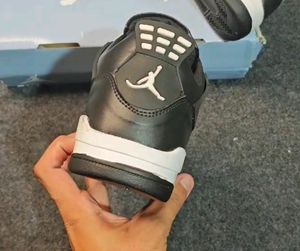 Air Jordan Retro 4 Oreo Trendy Design For Men&#39;s