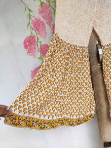 Sharara Set With Belt