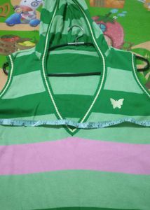 Cut Sleeves Hoodi