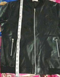 Last 👈🏻Black Leather Bomber Jacket