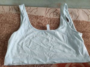 H&amp;M White Outgoing Casual Crop Top🪿