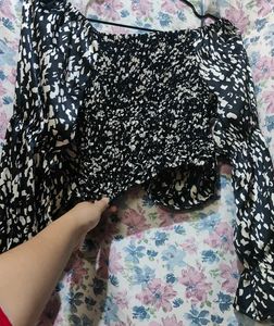 Retro-style Crop Top