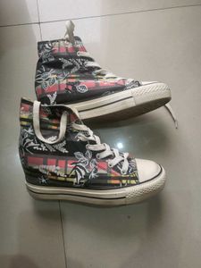 Carlton London Heeled Sneakers
