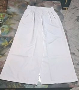 White Women Trousers