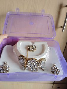 STONE JEWELLERY SET