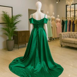 Elegant Emerald Green Gown