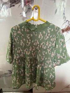 Floral Green Top