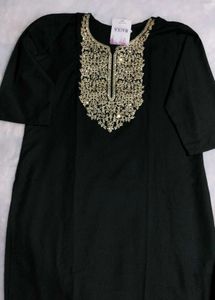 🤩Brand NEW Naixa Viscose Embroidered Kurta Set