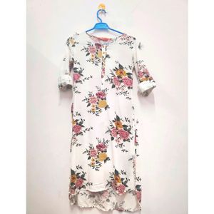 Ajio fusion Women White Assymetric Kurta