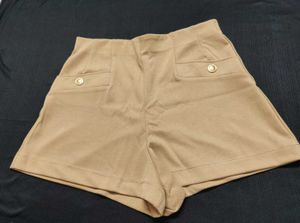 H&amp;M Beige Shorts