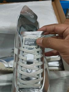 Onitsuka Tiger Trainer Silver And White UK 7.5