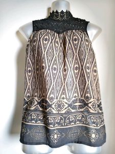 Size Small Elegant Lace Top