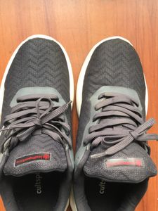 Cult sport Shoes -Size 6 … brand New Wore Twice