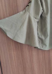 BELL SLEEVES with A concealed placket