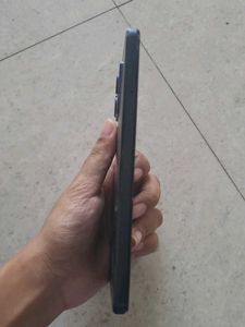 Motorola G-84, 5g 124gb not working mobile