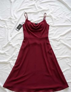 With Tag Elegant Maroon Midi Dress