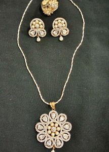 Ad jewellery set