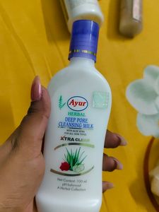 Harbal Deep Pore Cleansing Milk