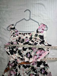 Floral Sleeveless Top bust 34/36