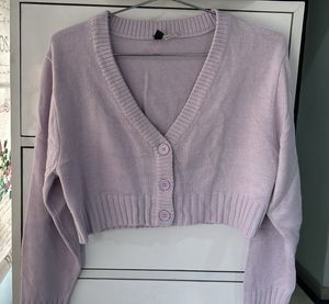 H&amp;M Crop Sweater - Light Purple