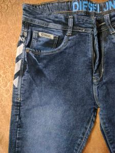 🚨New DIESEL Mens Jeans 30 Size🚨