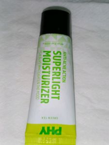 Men Combo Of 2  Branded Moisturizers.
