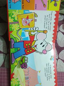 Snappy Sounds Circus Book