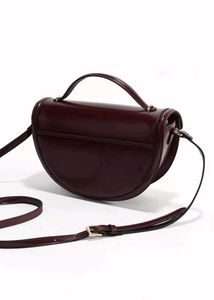 Mango slingbag