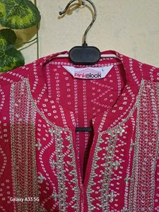 Pink 🌸 Festive Lightweight Kurti..
