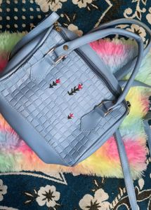 Floral Embroidered Handbag