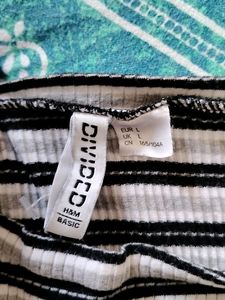 H&amp;M crop top  Streachable Till 36 Bust