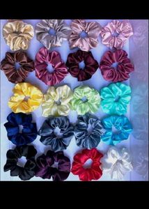 Hair And Hand Accessories