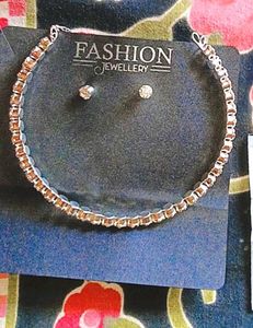 Sparkling Choker & Stud Set