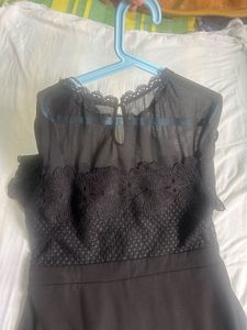 Elegant Black Lace Sheath Dress