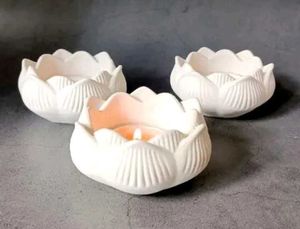 Set of 2 lotus candle holder